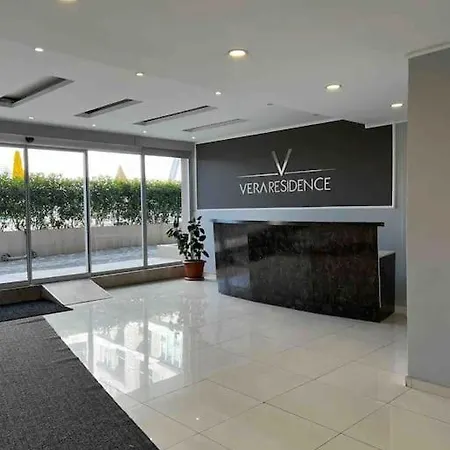Cosy House Pool-gym-wifi-air Conditioner-car Park Apartment Istanbul